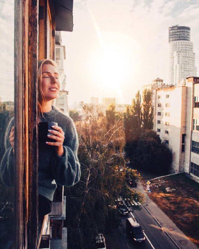 Как приятно греться в лучах осеннего солнца. Фото: @siniciliya Как приятно греться в лучах осеннего солнца. Фото: @siniciliya