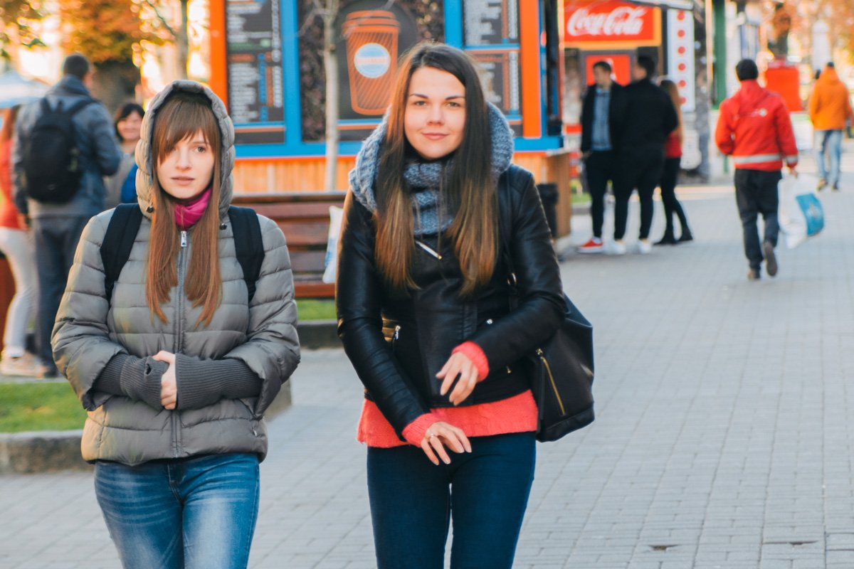 Сентябрь не радует теплой погодой, потому приходится одеваться теплее