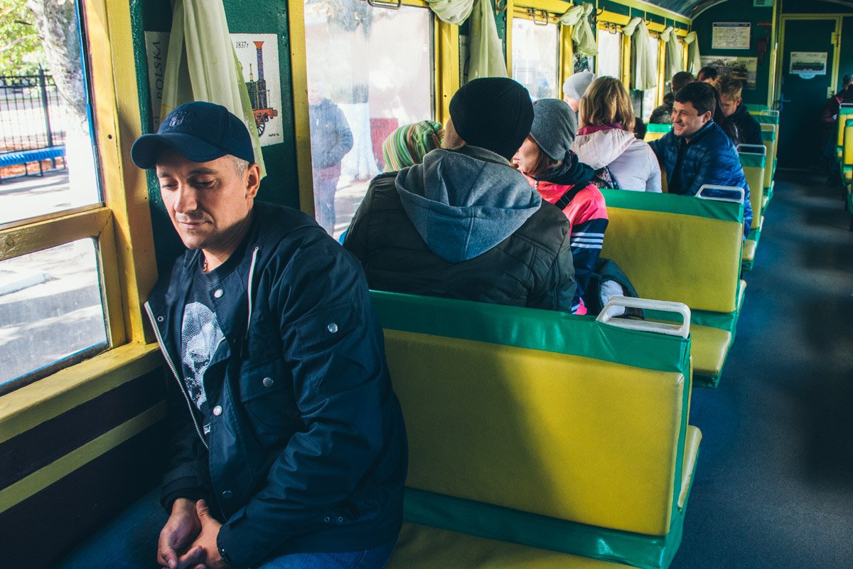 Пассажиры последнего поезда сезона