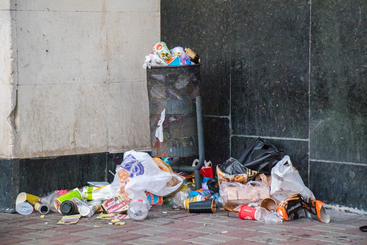 А пакетов "АТБ" не видно