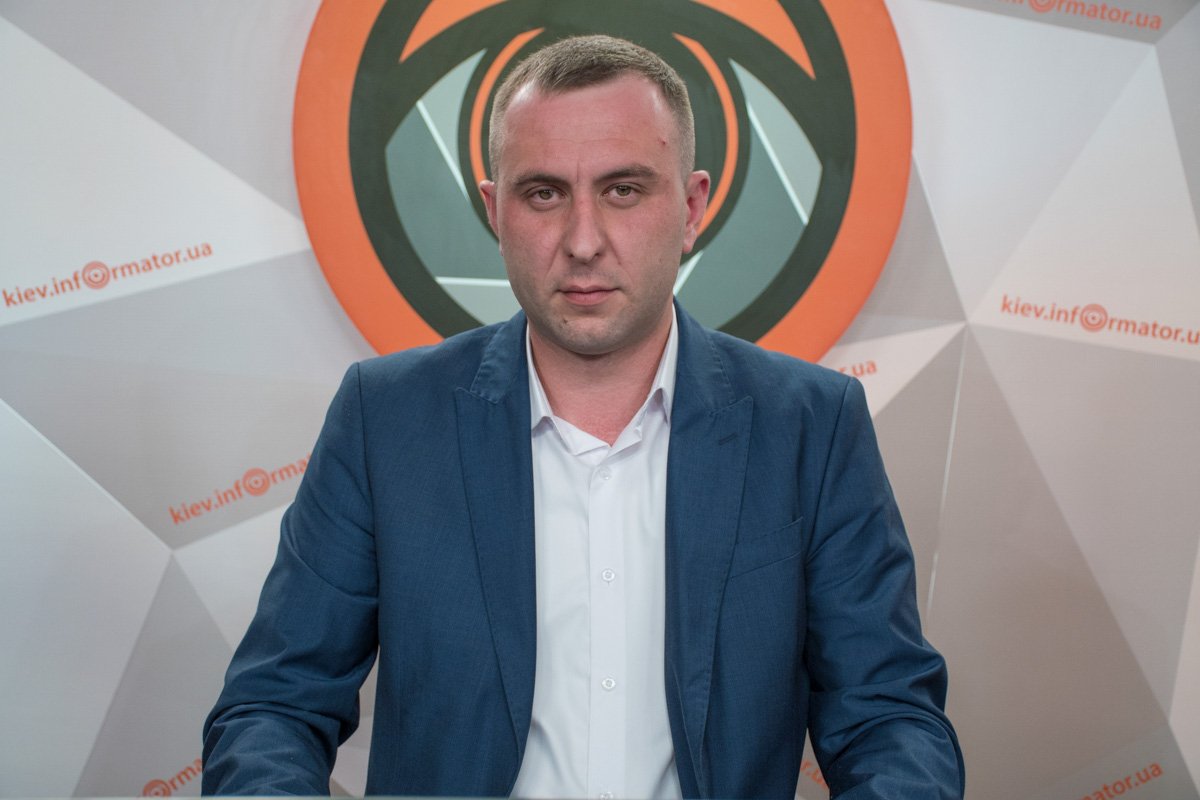 Руководитель юридической компании "Автопомощь" Дмитрий Мелех