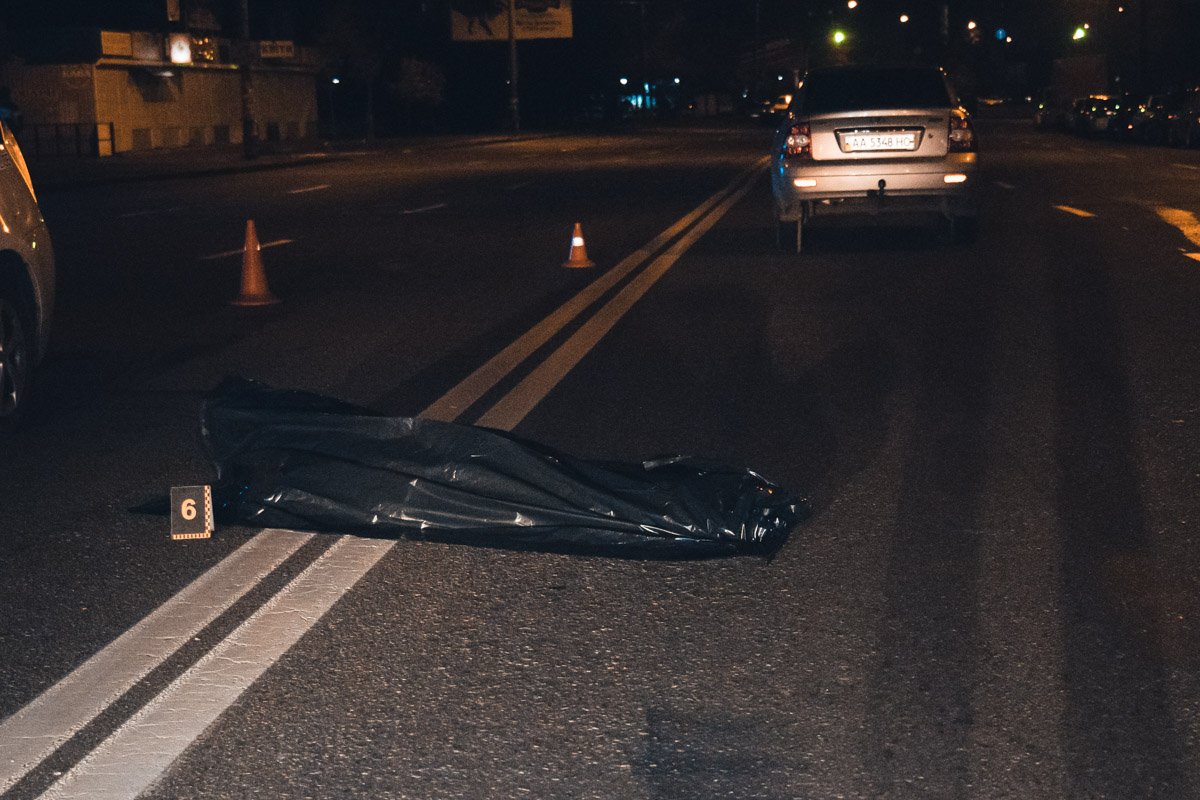 В Киеве на Троещине произошло смертельное ДТП