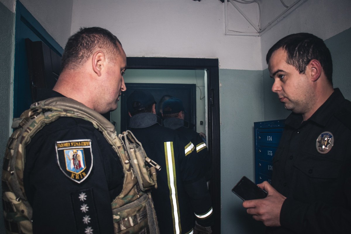 В Киеве "аферист" вселился в чужую квартиру, сменив замки В Киеве "аферист" вселился в чужую квартиру, сменив замки