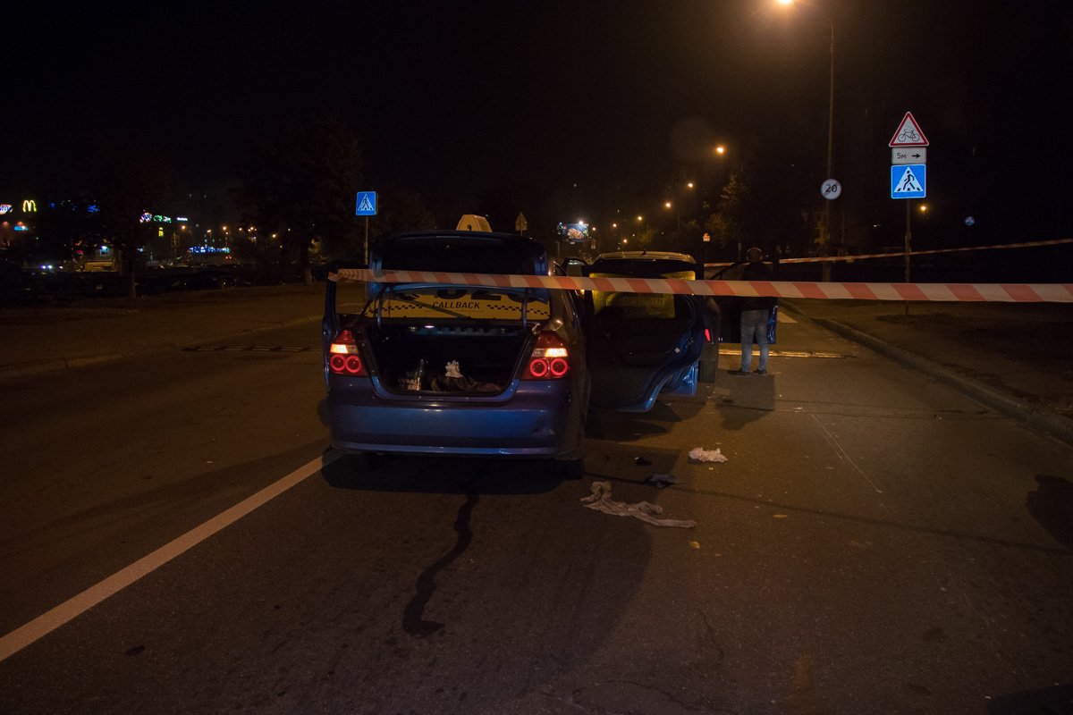 За рулем такси находился мужчина, который проявлял неадекватное поведение