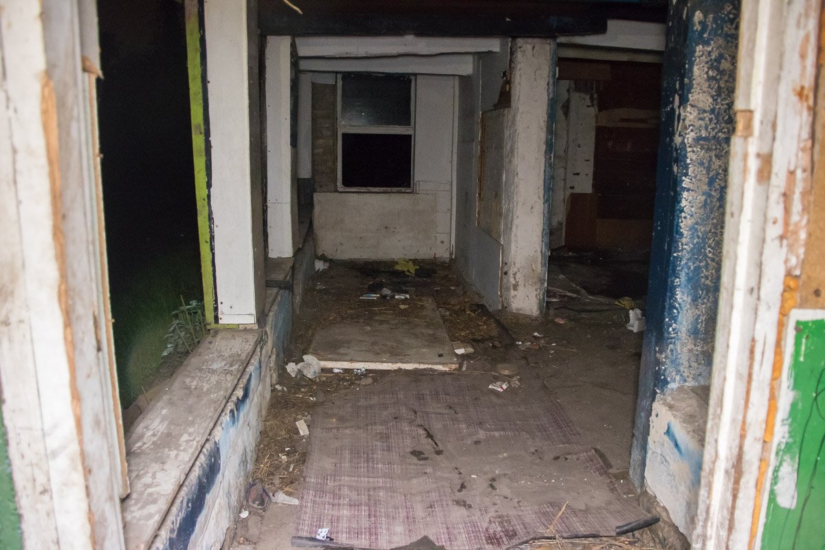 Строение находится в аварийном состоянии