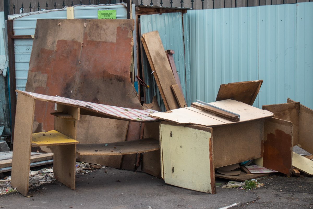 Их до сих пор не могут вывезти владельцы Их до сих пор не могут вывезти владельцы