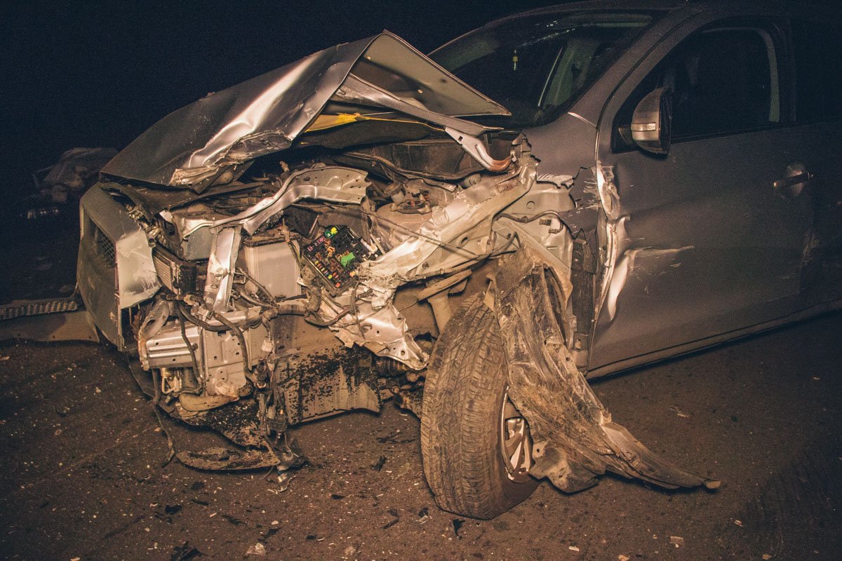 По словам водителя Mitsubishi, на его путь выехал велосипедист и он был вынужден вырулить на встречную полосу движения По словам водителя Mitsubishi, на его путь выехал велосипедист и он был вынужден вырулить на встречную полосу движения