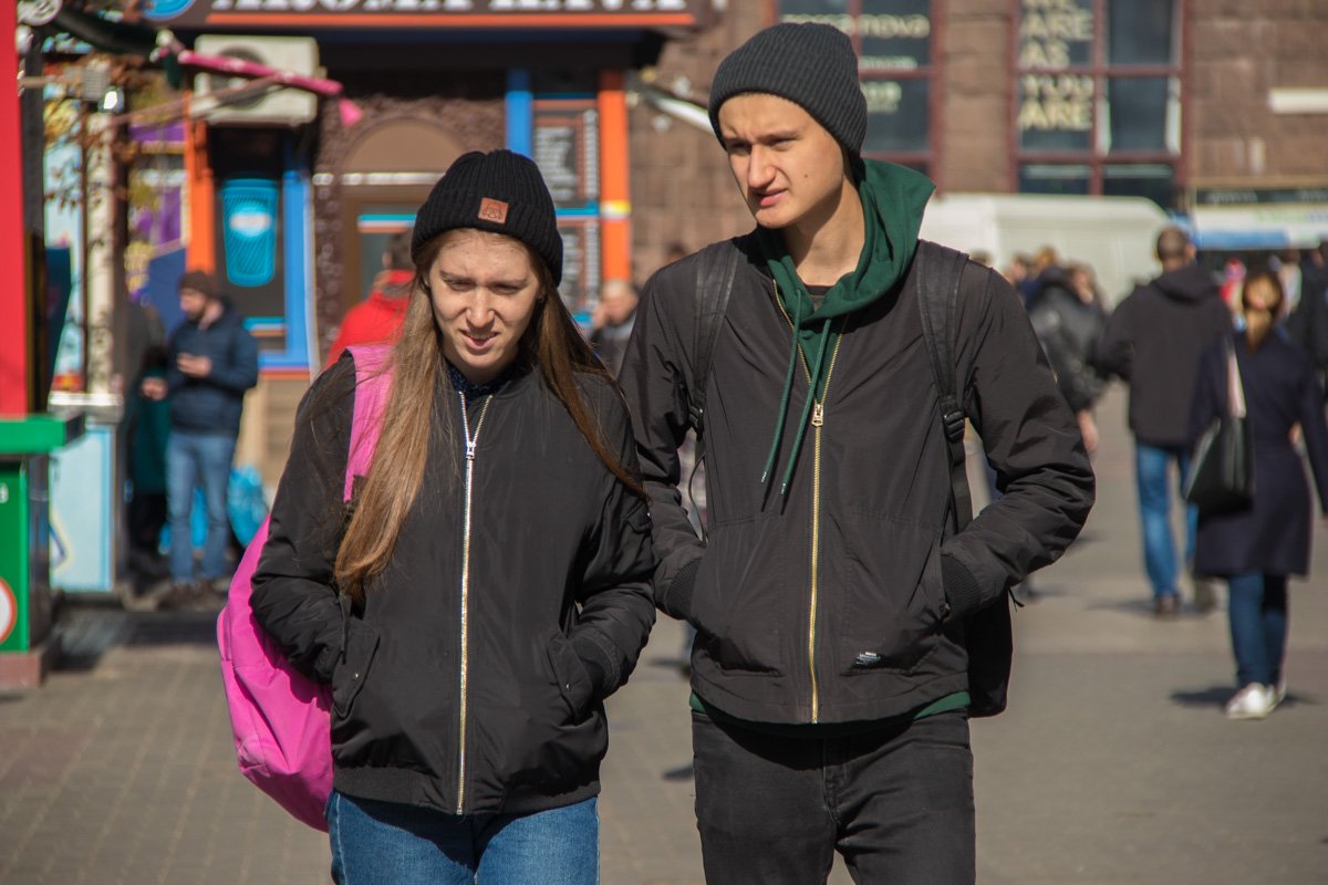 Без солнцезащитных очков вы рискуете быть ослеплены лучезарностью пятницы