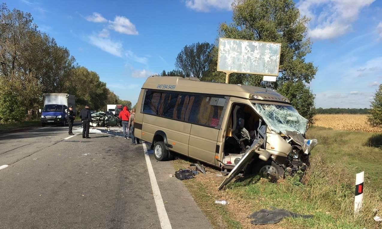 Пострадали 4 пассажира маршрутки