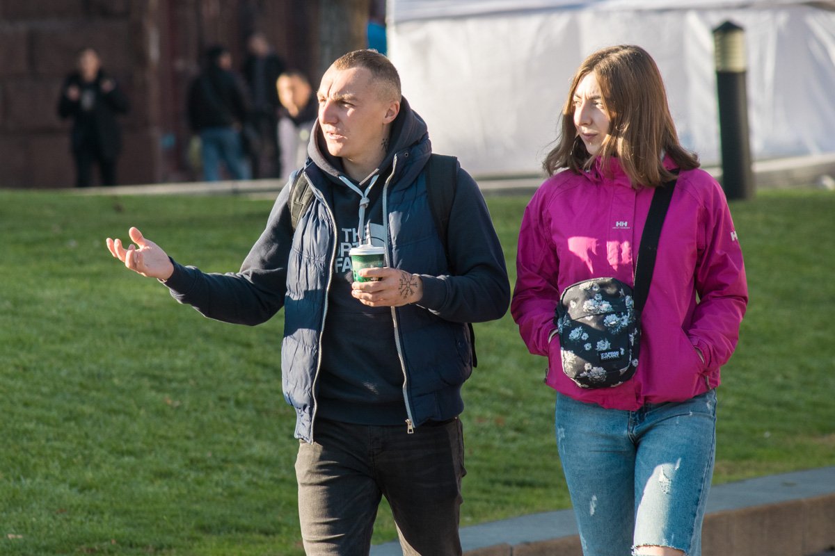 С кофе разговор теплее