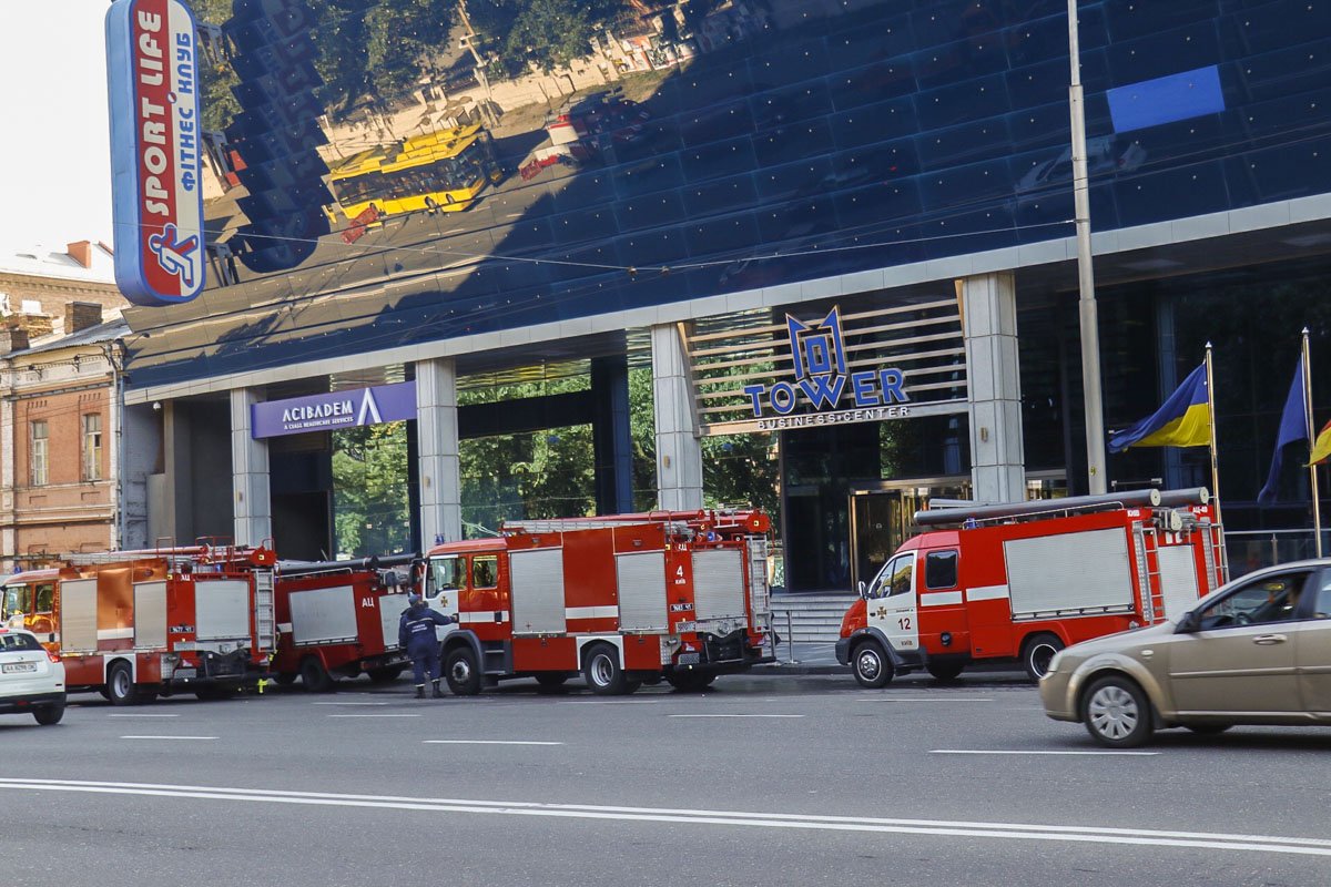 Предполагаемый пожар произошел на 7 этаже здания