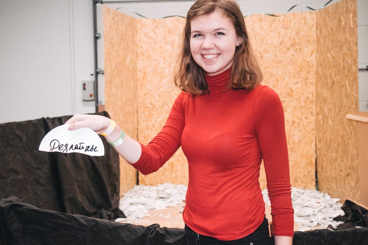 Я хочу побить посуду, я хочу, а значит буду! Я хочу побить посуду, я хочу, а значит буду!