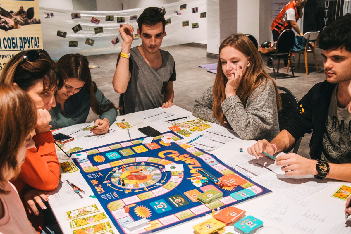 Настольные игры и хорошая компания может отвлечь от осенней хандры Настольные игры и хорошая компания может отвлечь от осенней хандры