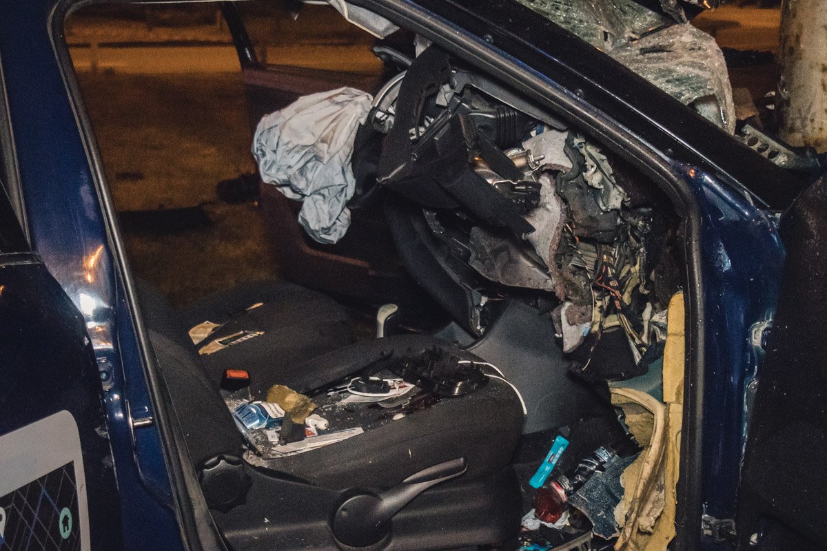 Пассажира в тяжелом состоянии забрала скорая помощь