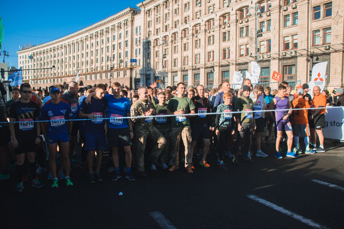 Военные, ветераны и волонтеры приближаются к старту Военные, ветераны и волонтеры приближаются к старту