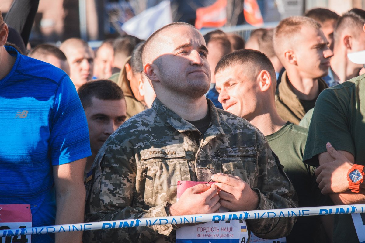 Цель участников забега "Гордость нации" - почтить память погибших воинов Цель участников забега "Гордость нации" - почтить память погибших воинов