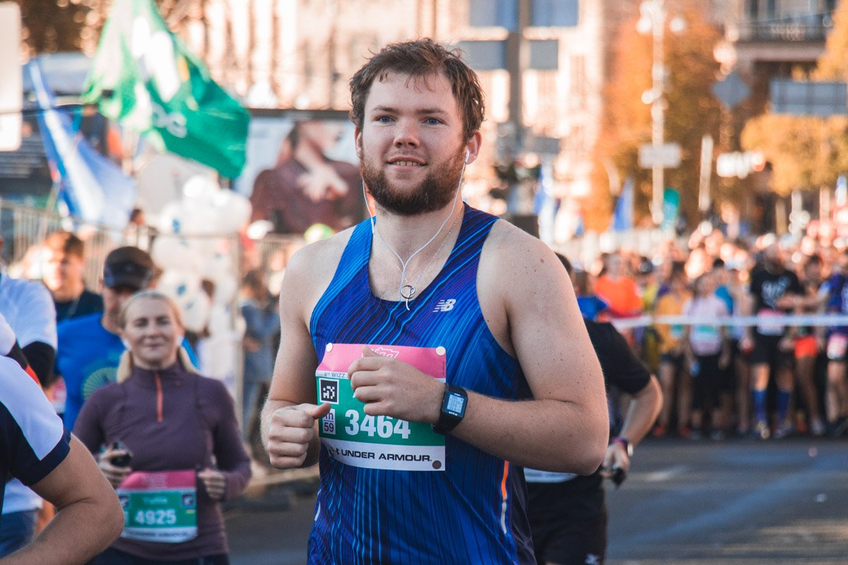В забеге участвовали и профессиональные спортсмены, и аматоры В забеге участвовали и профессиональные спортсмены, и аматоры