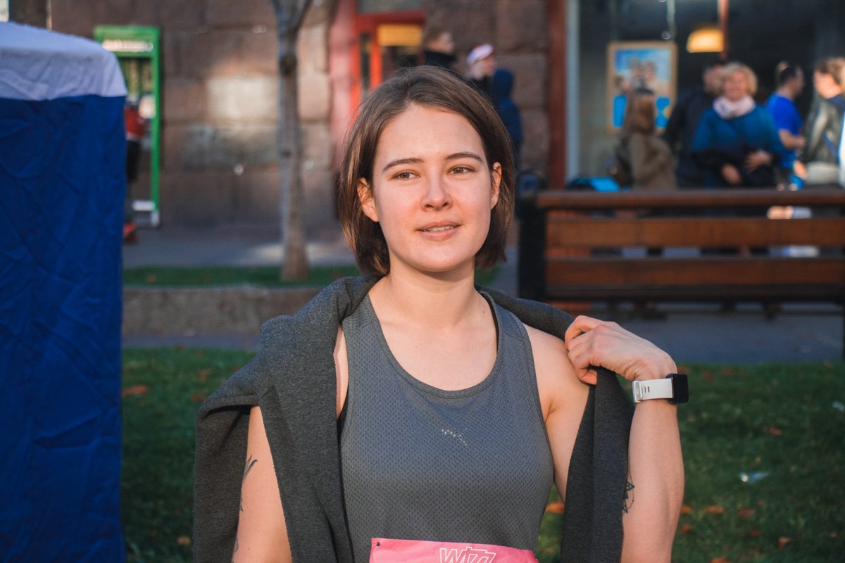 Уставшие, но довольные бегуны Уставшие, но довольные бегуны