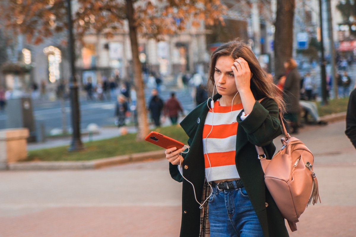 Прогулка по городу помогает избавиться от осенней печали