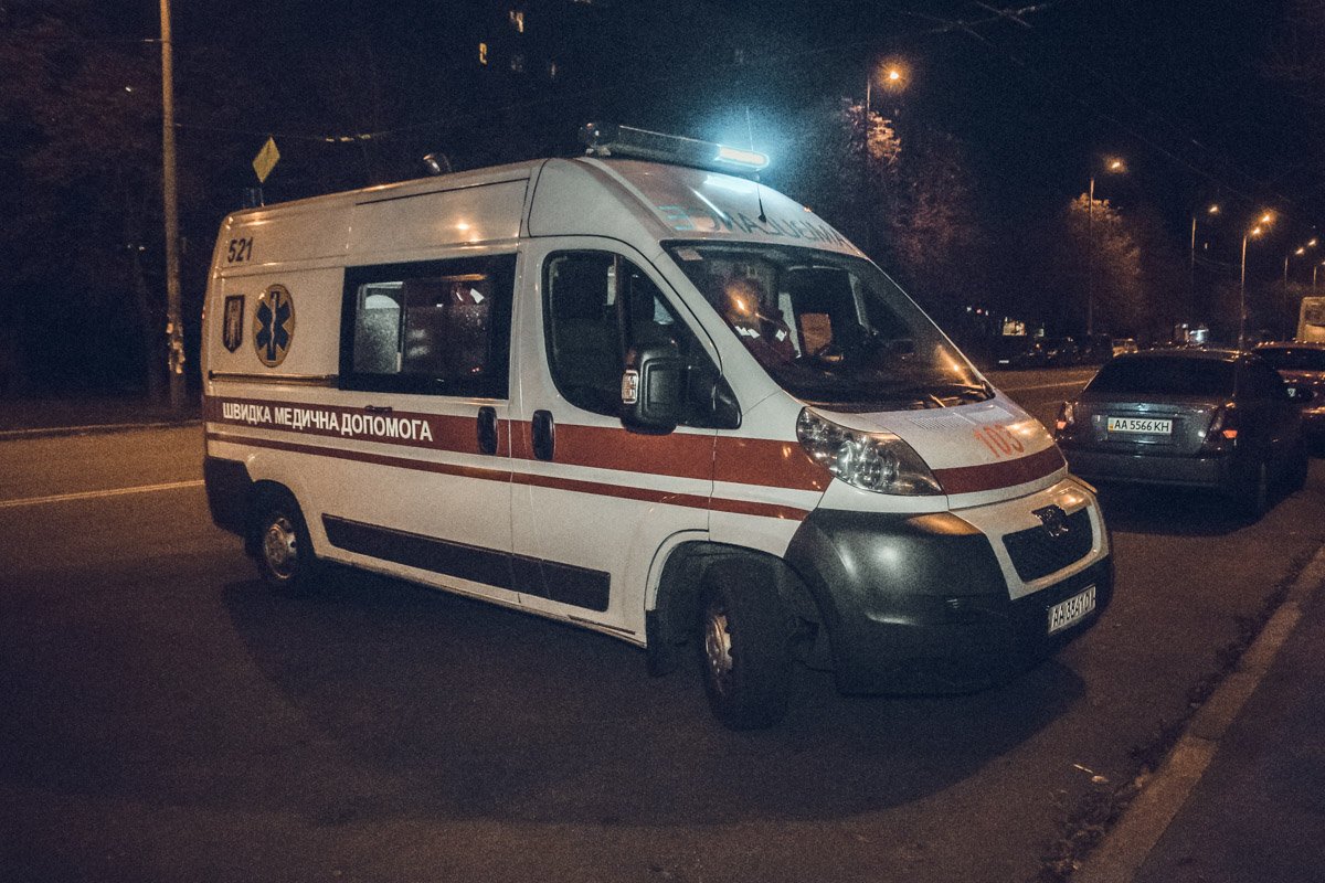 На месте происшествия работали медики На месте происшествия работали медики