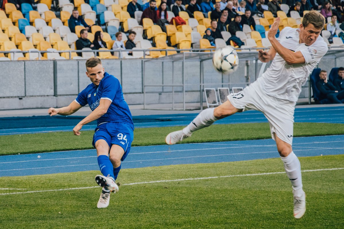 Олимпик мужественно оборонялся Олимпик мужественно оборонялся