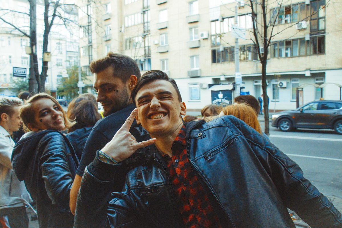 За два часа ожидания никто не скучал 