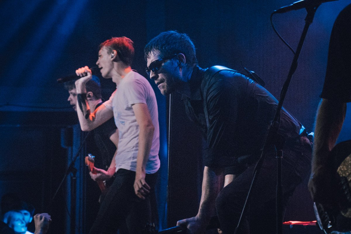 Здесь переменами станем мы!