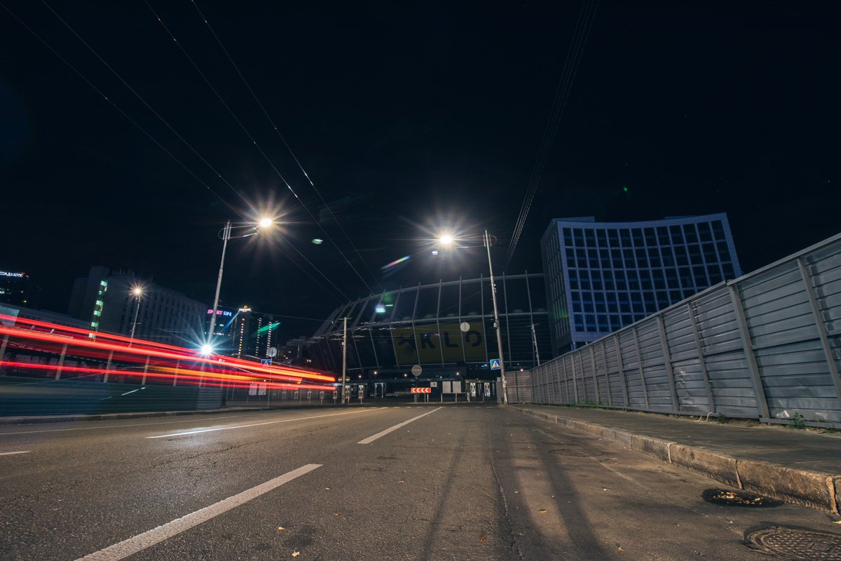 Когда-то давно, Жилянская упиралась в забор стадиона