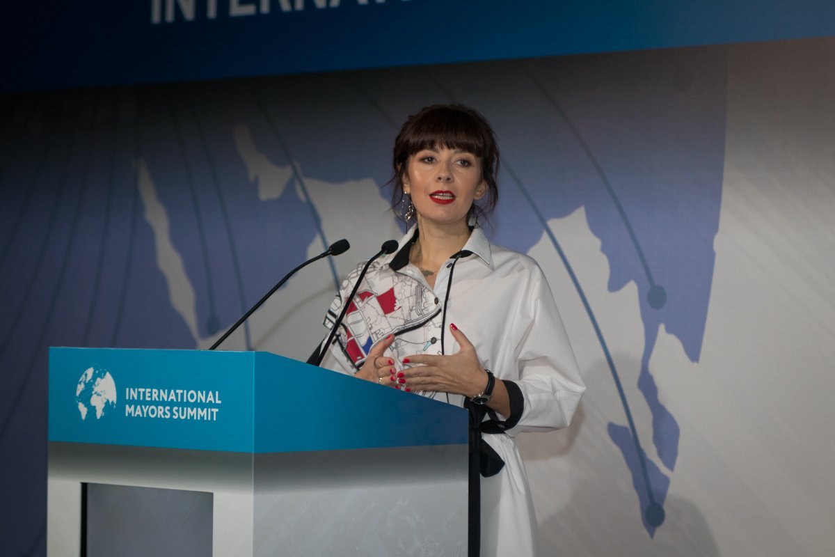 Основной темой стало сотрудничество между городскими властями, гражданами и представителями бизнеса