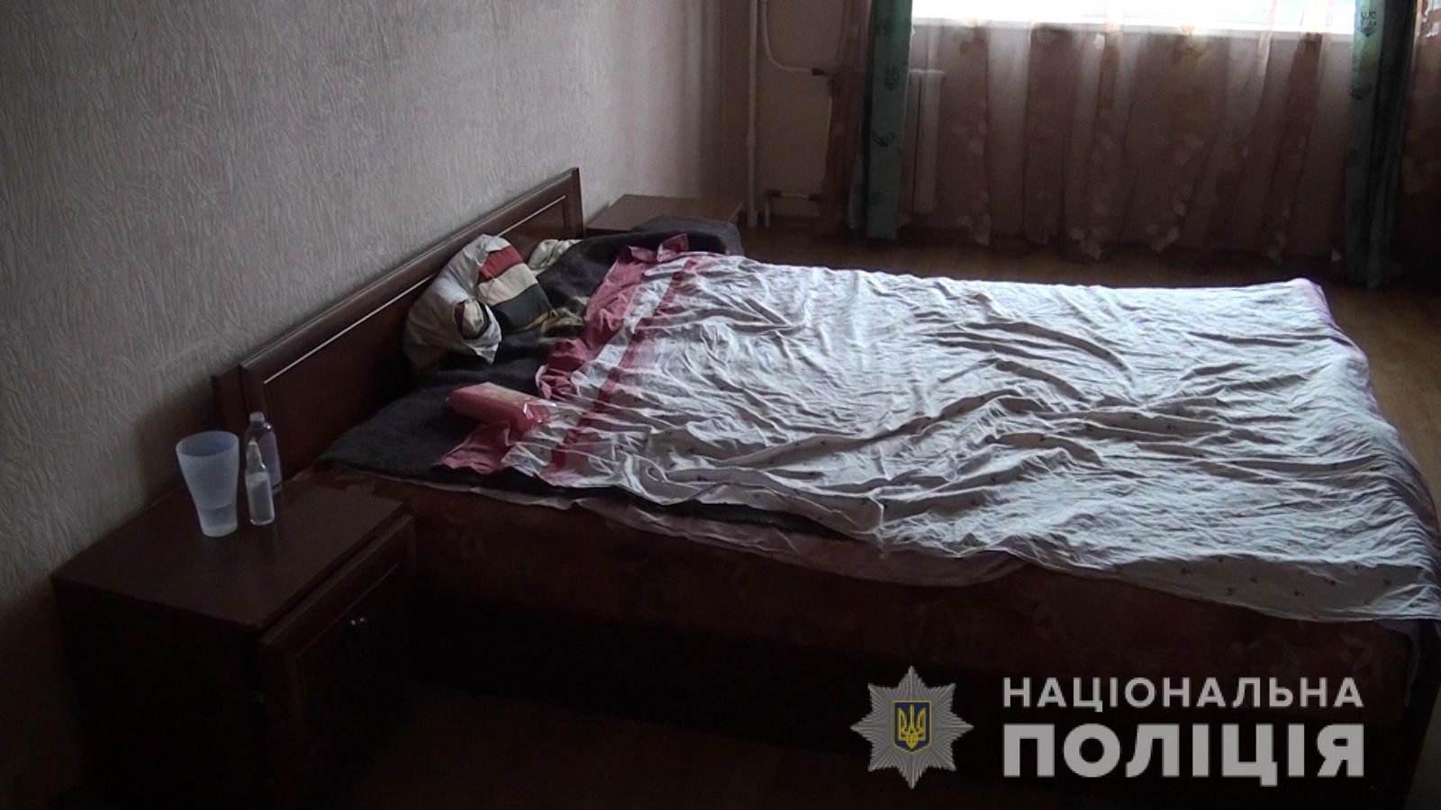 Организовали притон 27-летний мужчина, его 24-летняя жена и их 27-летняя сообщница