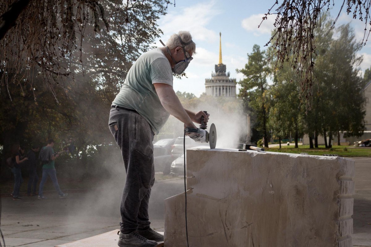 Скульптор Владислав Волосенко