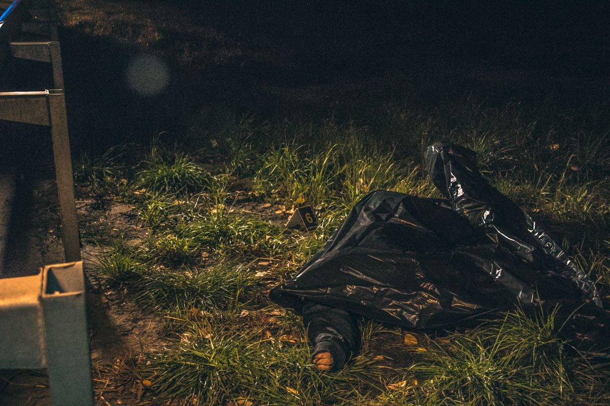 Водитель машины резко затормозил, но избежать столкновения ему, к сожалению не удалось