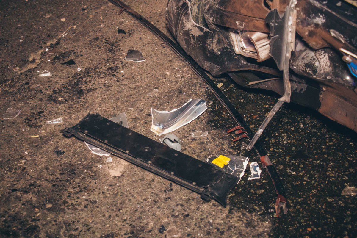 Водитель KIA решил развернуться, не убедившись в отсутствии других автомобилей