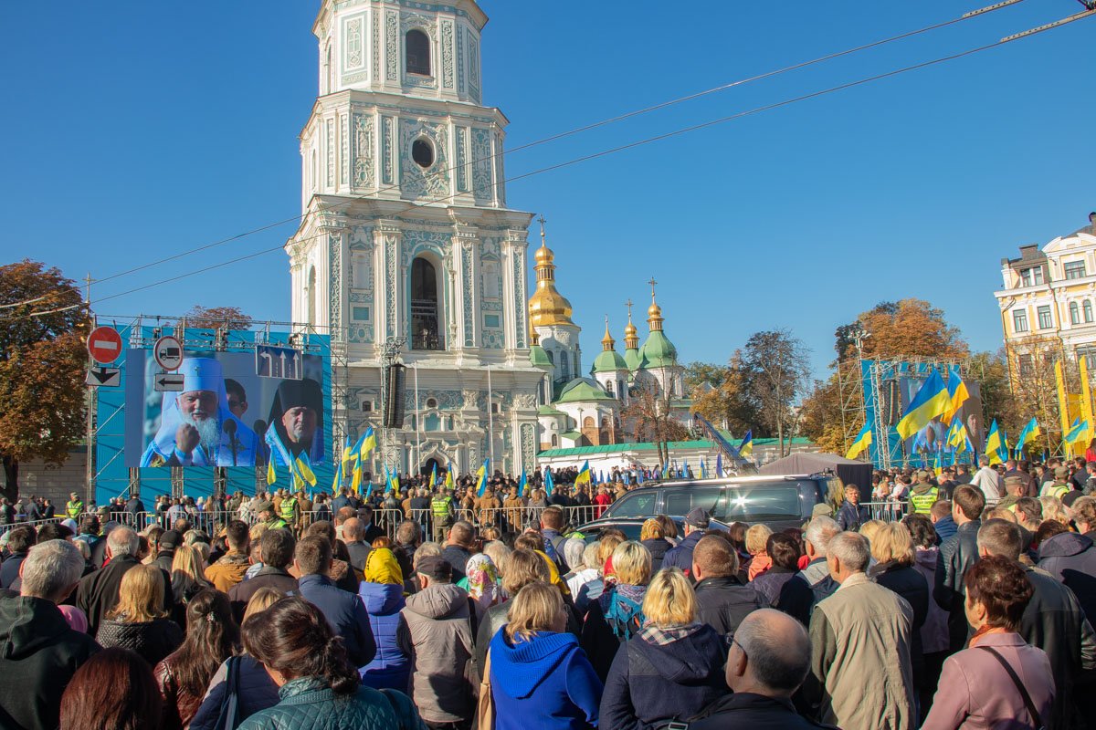 Софийская площадь перед молитвой