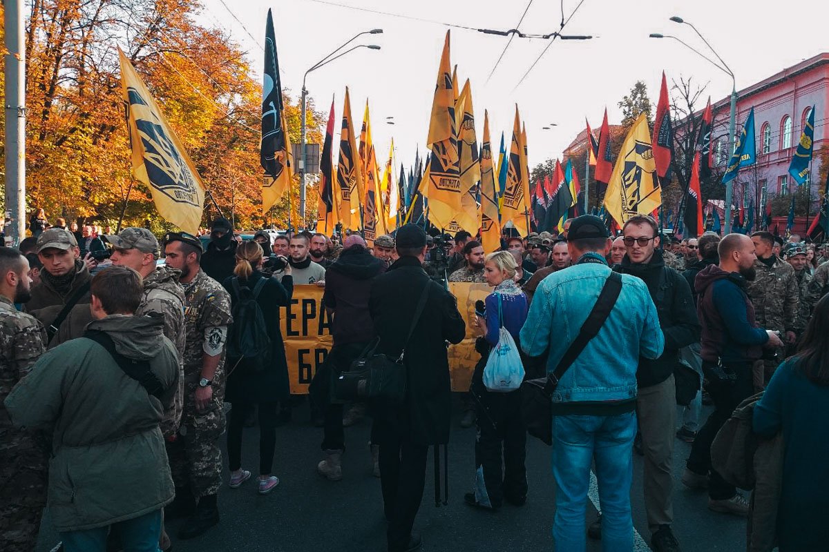 Колонна на Владимирской Колонна на Владимирской