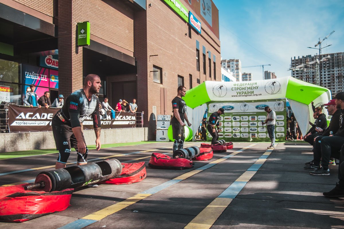 Между собой состязались по три участника