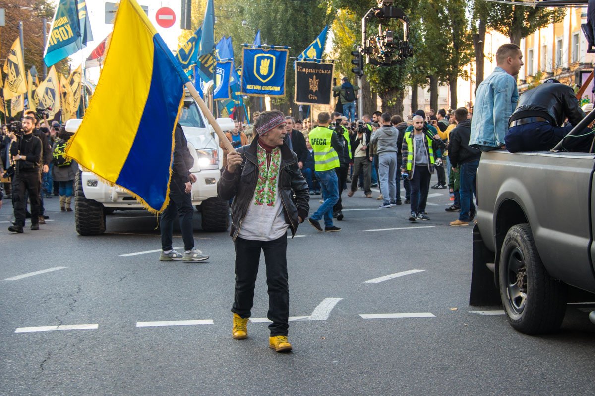 И старые, и малые