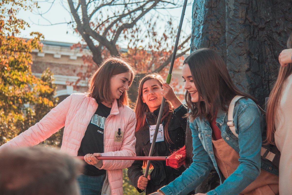 И пяточки тоже нужно сполоснуть