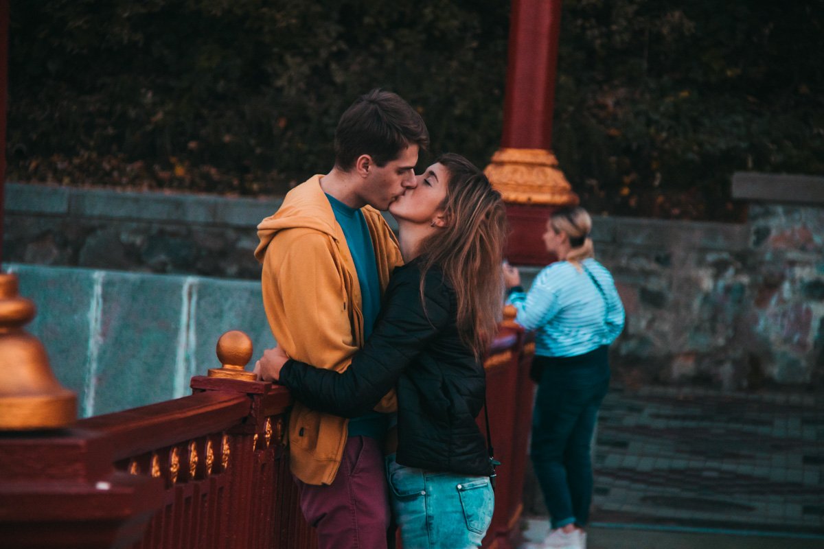 Каждый любуется закатом по-своему