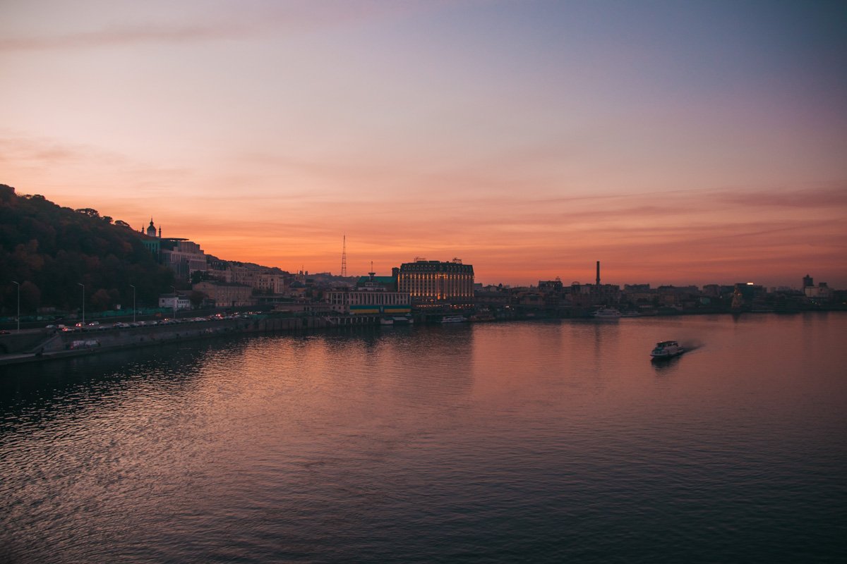 Осеннее небо необычайно прекрасное