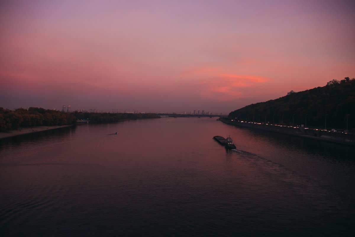 Читайте Информатор и наслаждайтесь красотой Киева вместе с нами