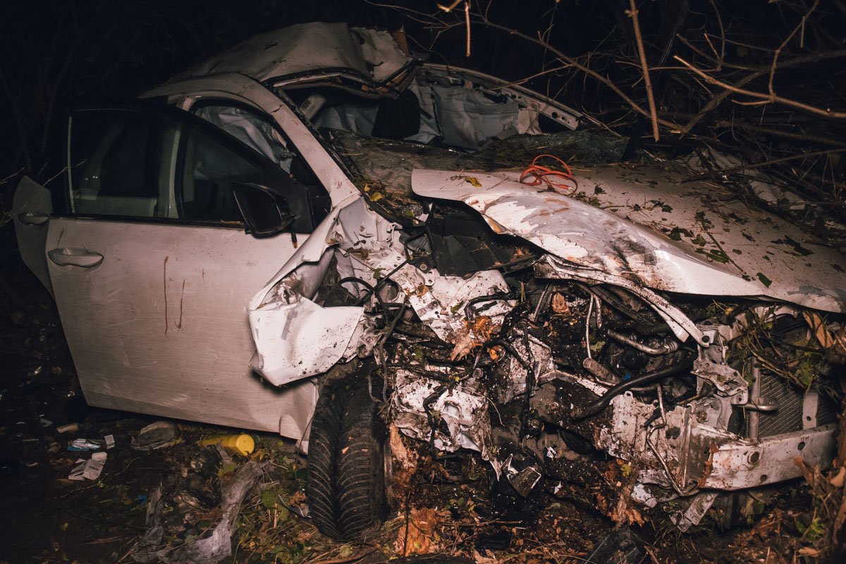 В ночь на 16 октября под Киевом, между Броварами и селом Калиновка произошло смертельное ДТП В ночь на 16 октября под Киевом, между Броварами и селом Калиновка произошло смертельное ДТП