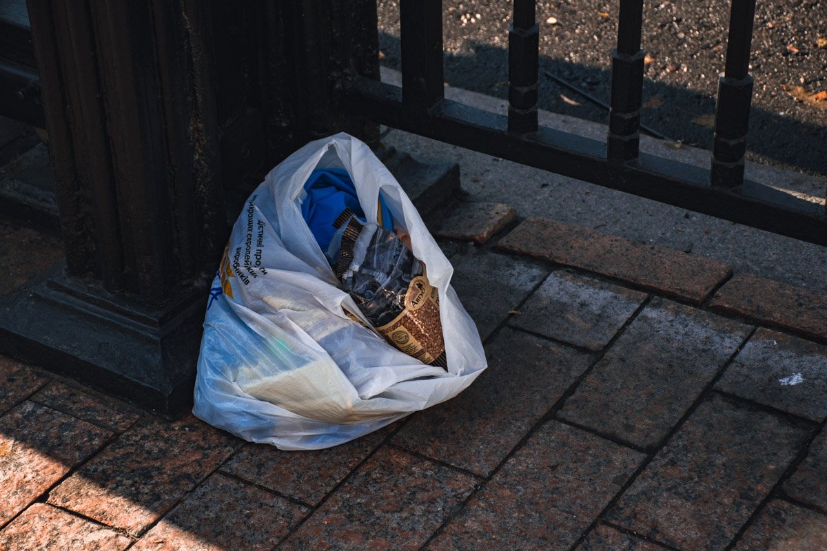 Если народные избранники отказывались от диалога, то им выдавали пачку гречки Если народные избранники отказывались от диалога, то им выдавали пачку гречки