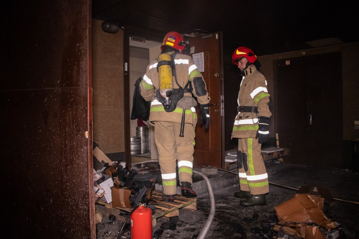 Причиной пожара стали тлеющие угли для гриля Причиной пожара стали тлеющие угли для гриля