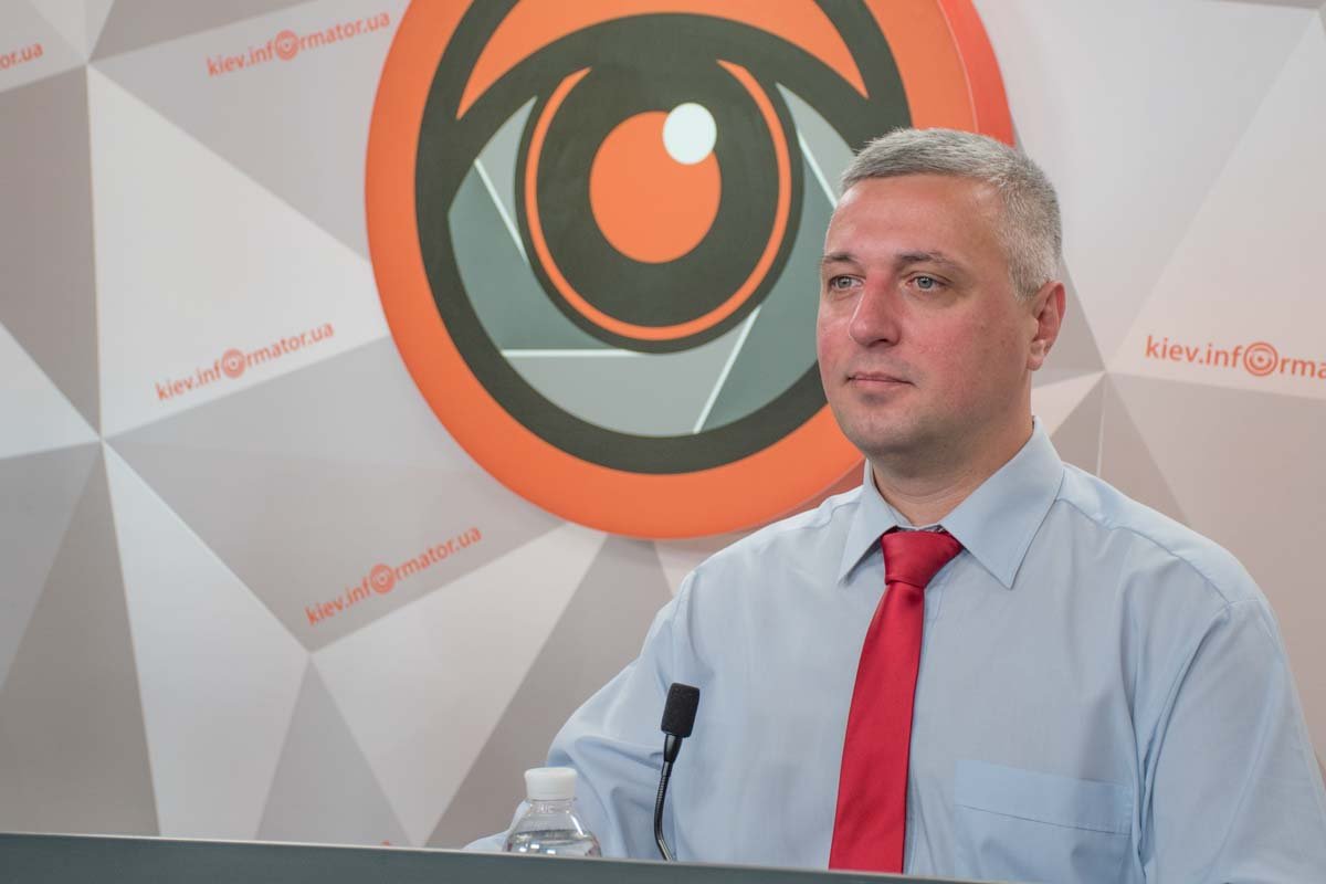 врач-гинеколог и руководитель клиники «Доступный доктор» Денис Павловский.