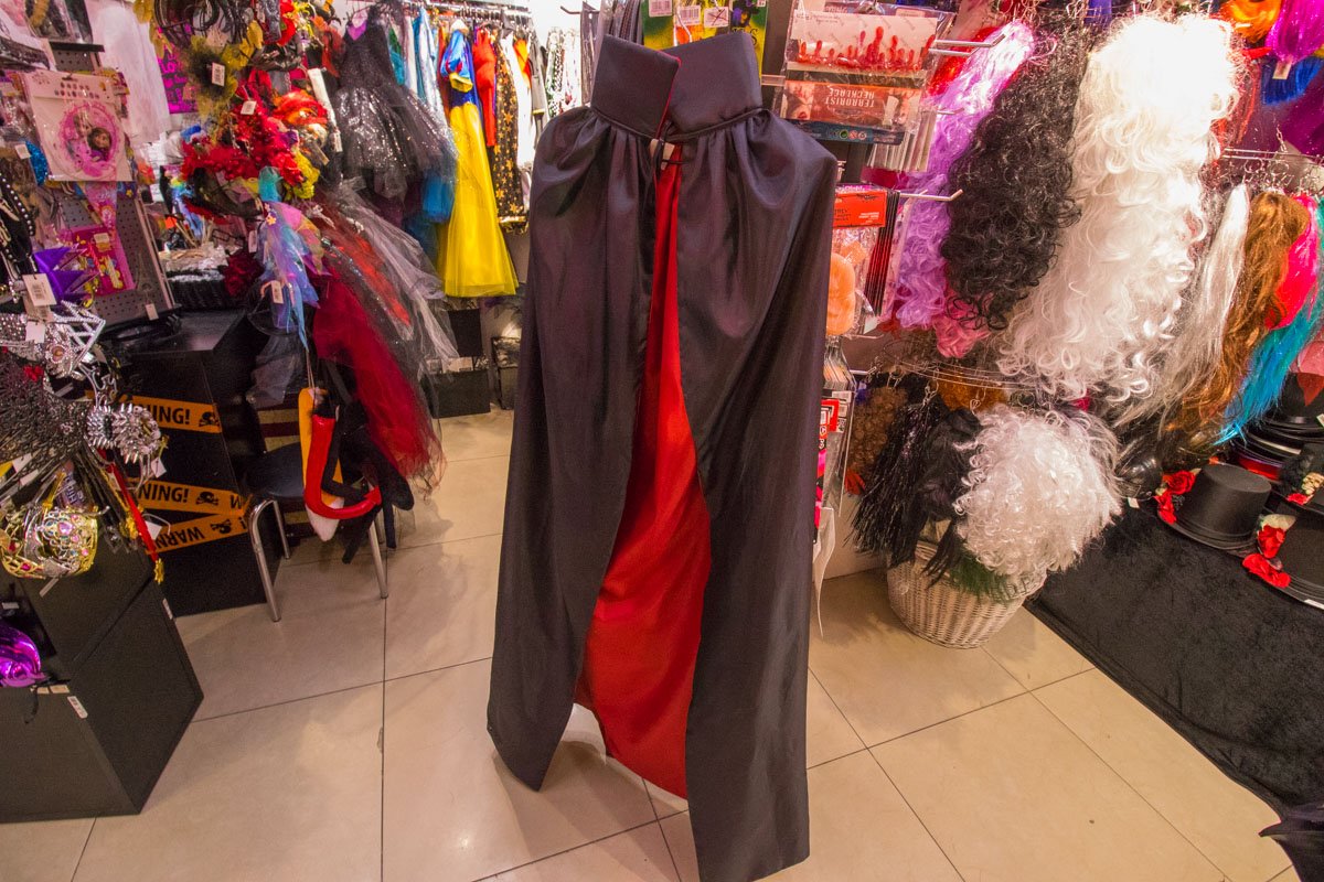 Вампир на Хэллоуин – один из самых ярких и эпатажных образов