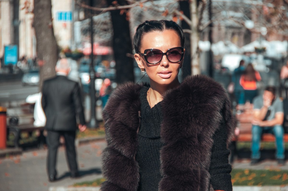 И очки, и меха