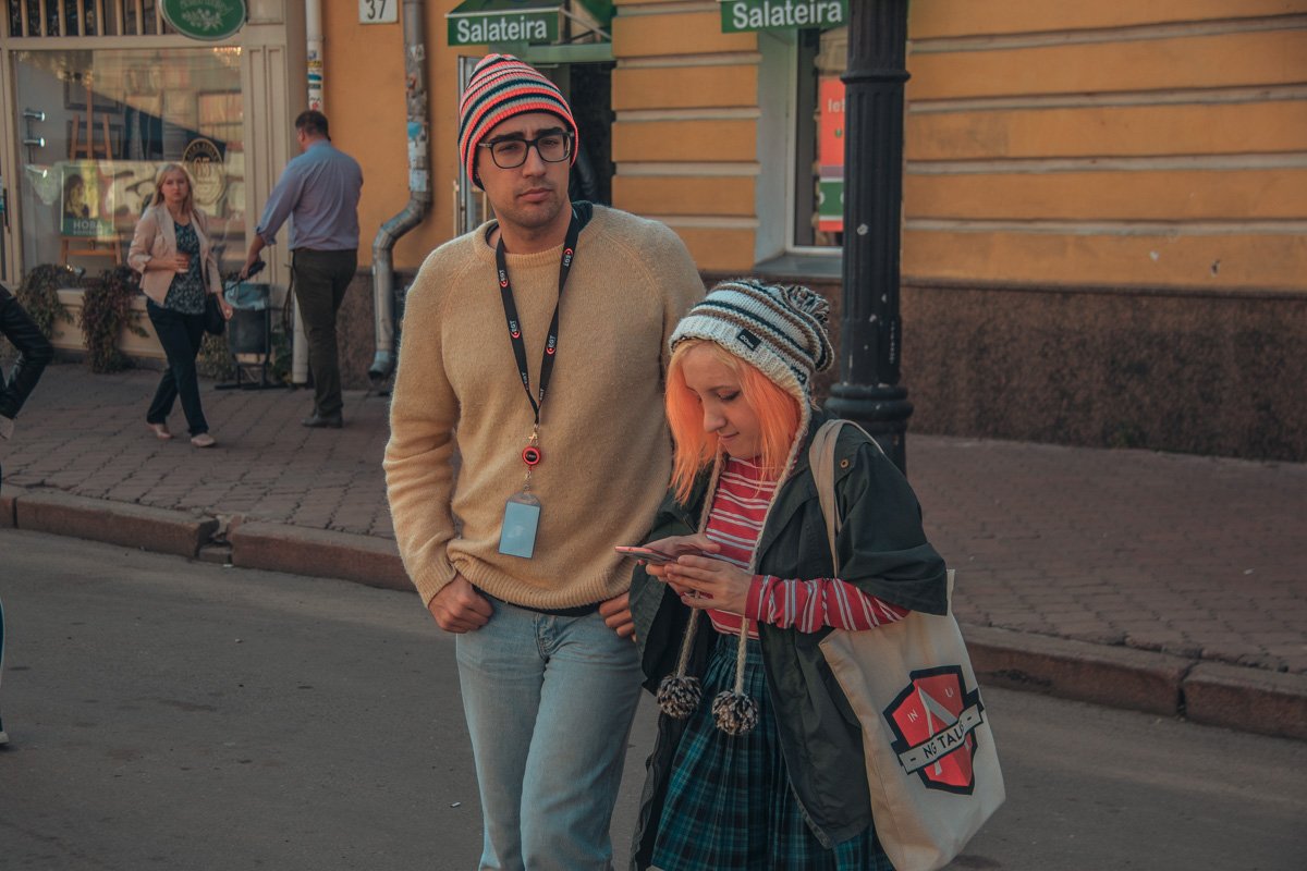 Эй, не время грустить! Эй, не время грустить!