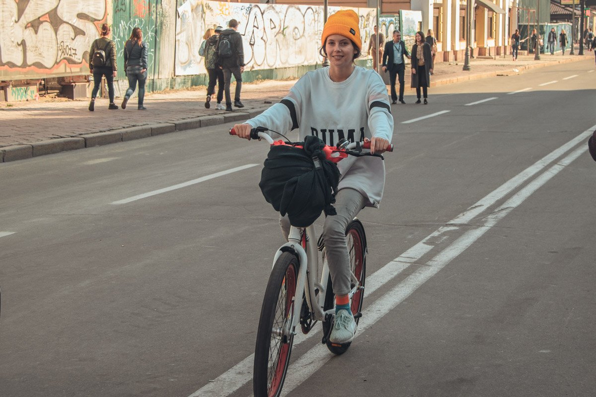 На велике ехать в такую погоду - одно удовольствие На велике ехать в такую погоду - одно удовольствие