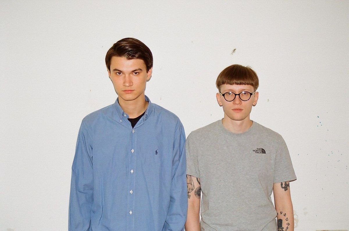 Основанный четыре года назад, новосибирский дуэт в предельно сжатые сроки стал лидером пост-панка Основанный четыре года назад, новосибирский дуэт в предельно сжатые сроки стал лидером пост-панка